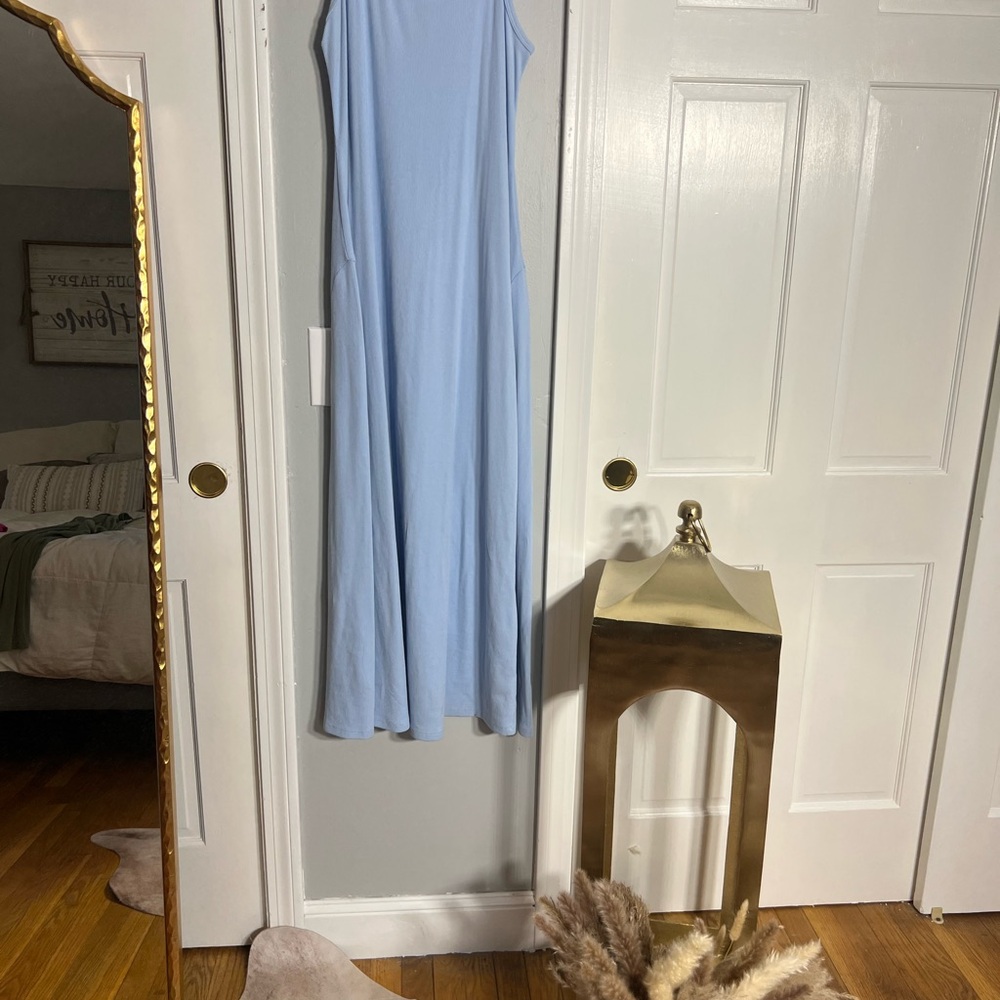 Elegant Blue Sleeveless Dress